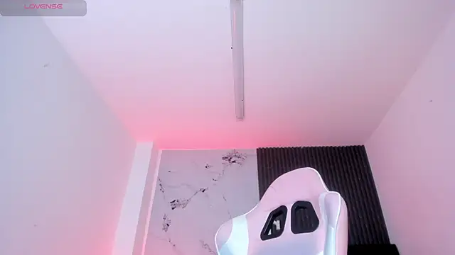 chloesagee Show Webcam