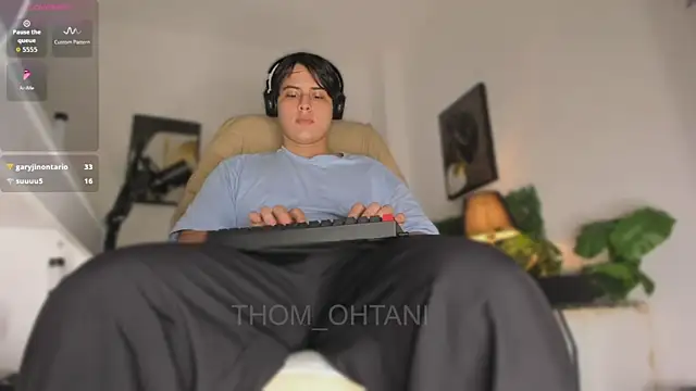 Thom_Ohtani 网络视讯表演