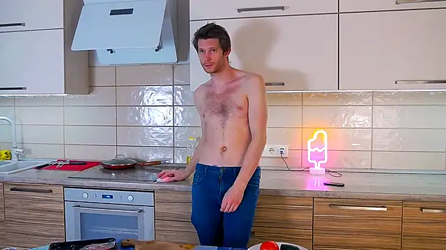 Eddie_Baker Adlı Modelin Canlı XXX Sohbeti