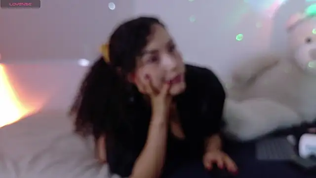 Chat XXX ao vivo de Lia_Tinez