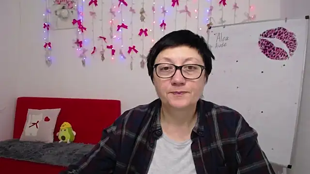 EmilyL0ve live XXX chat