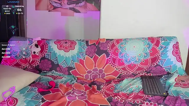 Chat +18 de Nikki__uwu ao vivo