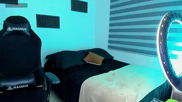 hannarusso Adlı Modelin Canlı XXX Sohbeti