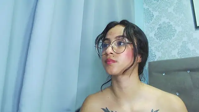 Alana_Martinez_ Adlı Modelin Canlı XXX Sohbeti