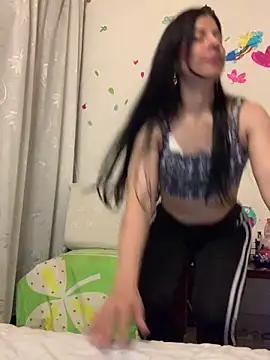 Estefani_32 Live XXX-chat