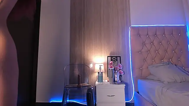 Chatroom XXX en direct de Maddyluxe