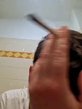 simo1097 Adlı Modelin Canlı XXX Sohbeti