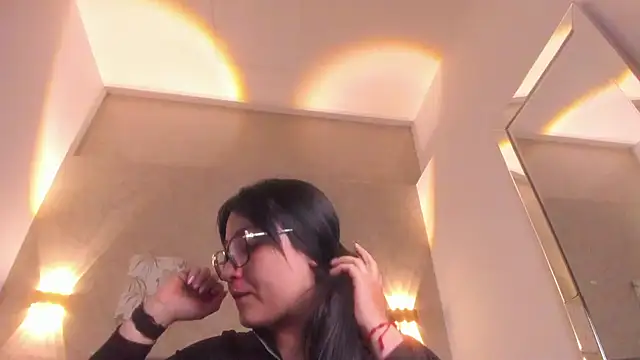 Chat XXX en directo de Lunaa_bellaa