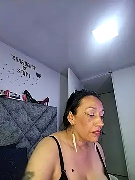 Živý XXX chat Shantey_Laurent