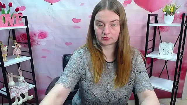 دردشة FreyaDak الجنسية المباشرة