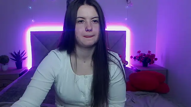 دردشة MavkaCute الجنسية المباشرة