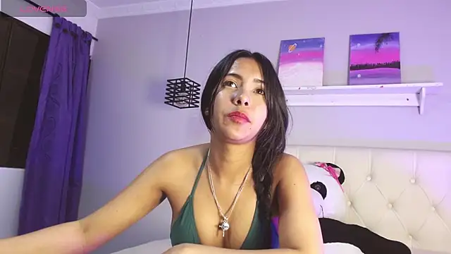 Chat XXX en directo de VelvetRosss