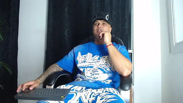 Pedro_x777 Adlı Modelin Web Kamerası Şovu