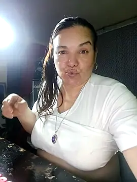 Zuleyka_69: вебкам-шоу