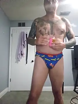 Chat +18 de MrBiggBallz ao vivo