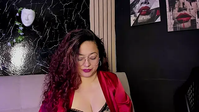 Sophi_LaRusso élő XXX-chatje