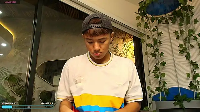 isaac_grimmのウェブカメラショー