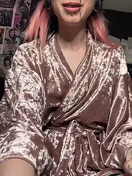 MissMidnightUK Live XXX-chat