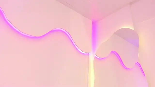 XXX chat uživo modela TSExotickFuck_