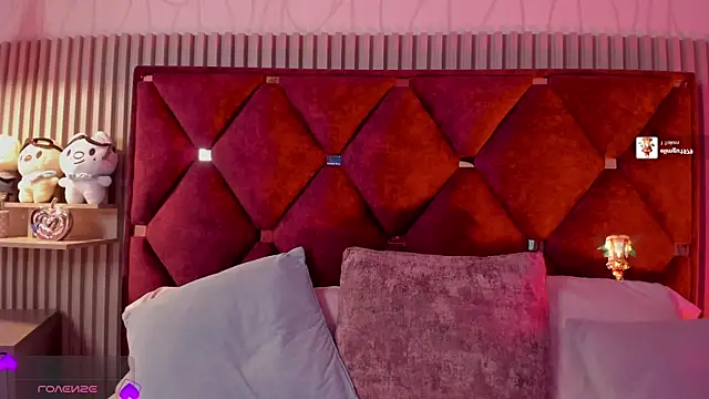 Kiri_Velvet Adlı Modelin Web Kamerası Şovu