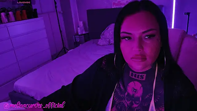 _MelinaCurves_ Live XXX Chat