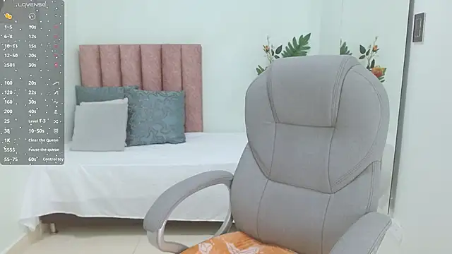 Chatroom XXX en direct de sophia_hadid