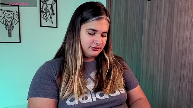 Bonnie__Bennett Adlı Modelin Web Kamerası Şovu