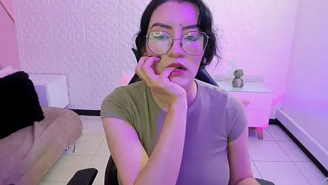 Violetaa_diazz's Live XXX Chat