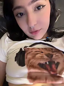 Chat XXX Live HinaSweet