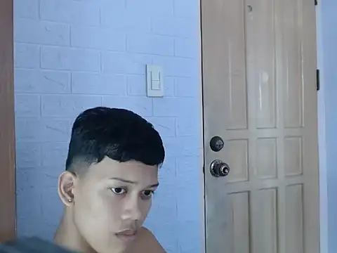 โชว์เว็บแคมของ UrAsian_Turjak