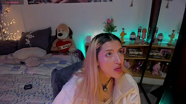 cuteweed420のライブXXXチャット