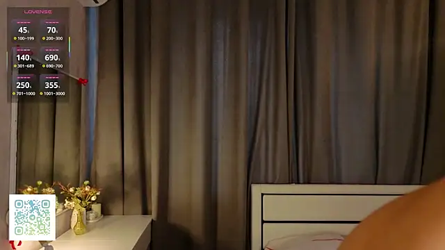 DaynaMacha Chat XXX live