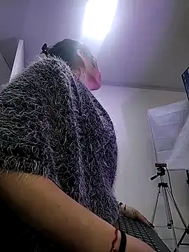 Shantey_Laurent 即時 XXX 聊天