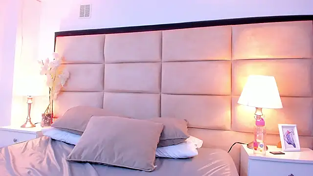 Chatroom XXX en direct de ScarletJons