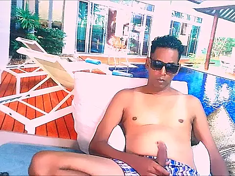 IndianHunk01 webkamerás műsora