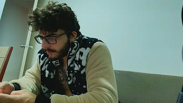 thomas_gun's Live XXX Chat