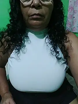 Amarantha25: διαδικτυακό σόου στην κάμερα