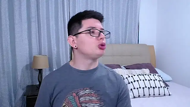 BlackFoXXX69のライブXXXチャット