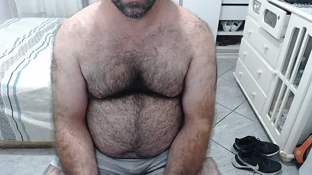 Chat XXX en directo de MysterBearMG