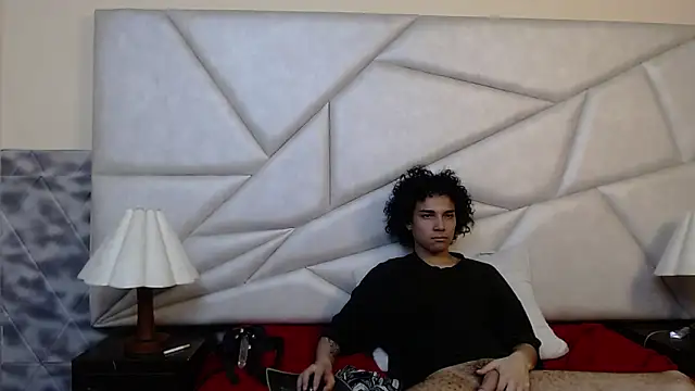 Nyx_and_Arian: διαδικτυακό σόου στην κάμερα