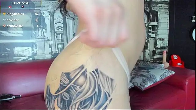 Chatroom XXX en direct de CloeRodriguez