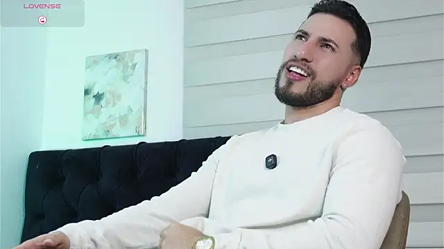 Pokazy przed kamerką – Thiago_Hill