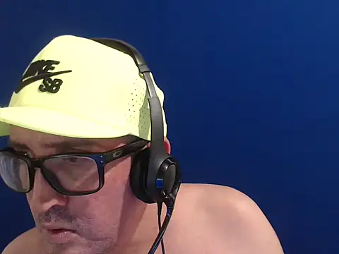 HairyCouple Webcam Show