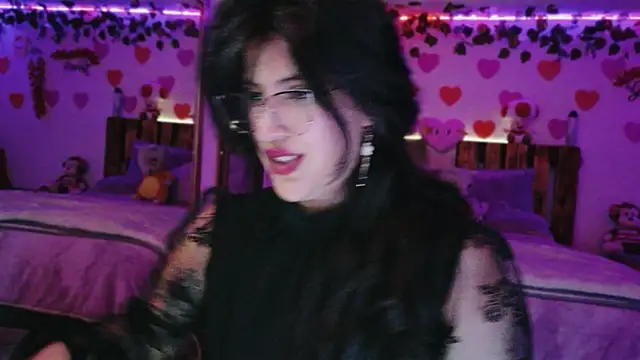 دردشة AzaharJaan الجنسية المباشرة