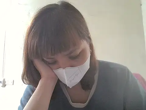 Angela-Eira live XXX chat