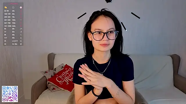 BeatrisRosel élő XXX-chatje