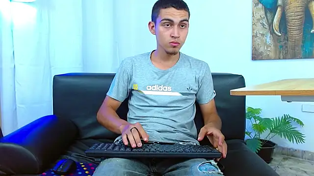 Czat XXX na żywo – lucass_18