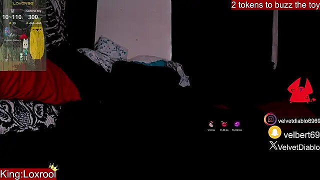 Chat XXX ao vivo de VelvetDiablo