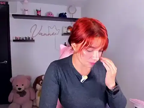 Vannessa__Shy's Live XXX Chat