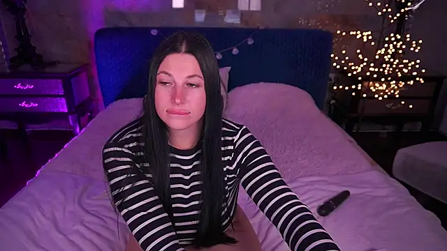 ArianaDarkk Adlı Modelin Canlı XXX Sohbeti